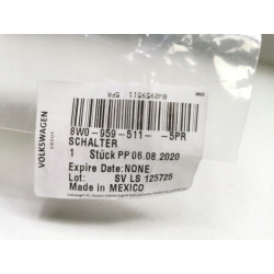 Przełącznik elektrycznego składania haka holowniczego AUDI A5 8W09595115PR