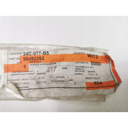 Czujnik ciśnienia w układzie wspomagania hamulców Chevrolet Aveo 96452392