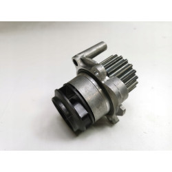Pompa wody, chłodzenie silnika VOLKSWAGEN GOLF PASSAT OE 038121011JX