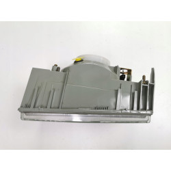 Lampa prawa przednia reflektor RENAULT 9 OE 7701029118
