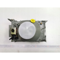 Lampa prawa przednia reflektor RENAULT 9 OE 7701029118