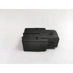 KONSOLA CENTRALNA PORT ŁADOWANIA USB TYPE-C DODGE HORNET 2023-2024 50574094