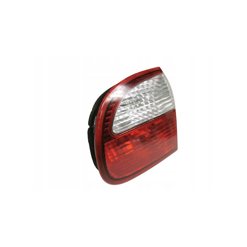 LAMPA TYLNA PRAWA W KLAPIE DAEWOO LANOS HB 5 DRZWI 1997-2006 21-4646R