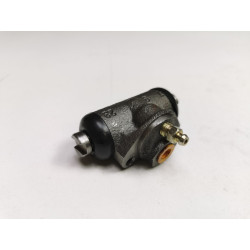 CYLINDEREK HAMULCOWY TYŁ NUOVA FIAT 126 4394460 3002