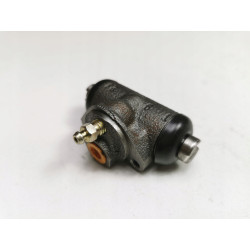 CYLINDEREK HAMULCOWY TYŁ NUOVA FIAT 126 4394460 3002