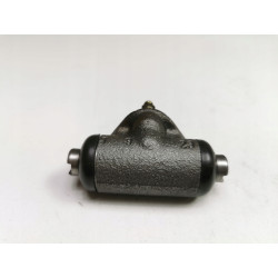 CYLINDEREK HAMULCOWY TYŁ NUOVA FIAT 126 4394460 3002