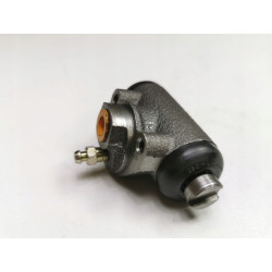 CYLINDEREK HAMULCOWY TYŁ NUOVA FIAT 126 4394460 3002