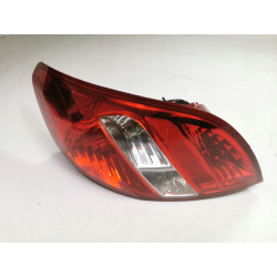 LAMPA PRAWY TYŁ HYUNDAI I20 2008- OE 92402 4P000