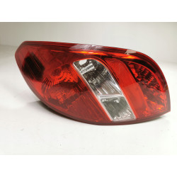 LAMPA PRAWY TYŁ HYUNDAI I20 2008- OE 92402 4P000