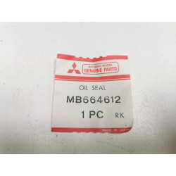 Uszczelniacz półosi tył PAJERO L200 51x75x9 MB664612
