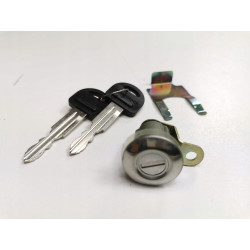 BĘBENEK WKŁADKA ZAMKA DRZWI PRAWY PRZÓD DAEWOO TICO 82200-70811