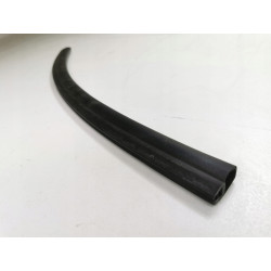 Uszczelnienie lewej i prawej komory silnika MERCEDES C 63 OE A2046281598