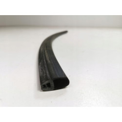 Uszczelnienie lewej i prawej komory silnika MERCEDES C 63 OE A2046281598