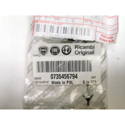 ZAŚLEPKA ZDERZAKA PRZEDNIEGO FIAT FIAT 500 735456794