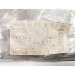 Kratka zderzaka zaślepka prawy przód Volkswagen Touareg OE 7L6853666A