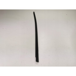 Listwa zgarniająca prawych przednich drzwi OPEL ASTRA K 3913318283 13354603