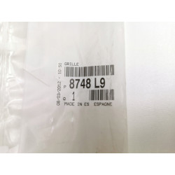 KRATKA WENTYLACYJNA POKRYWY BAGAŻNIKA CITROEN BERLINGO PEUGEOT 8748 L9