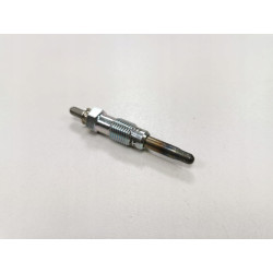 Świeca żarowa OPEL ASCONA C ASTRA F G KADETT D E OMEGA A ORYGINAŁ 95508490