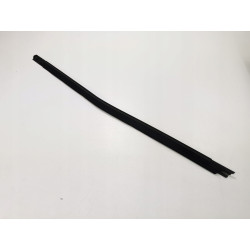 Uszczelka zewnętrzna drzwi przednich PRAWA 10-15 HYUNDAI TUCSON 82220 2S000