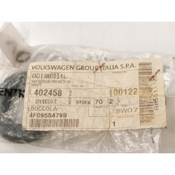 Przelotka rury wlewu zbiornika płynu do spryskiwaczy AUDI A6 OE 4F0955479B