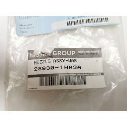 Dysza spryskiwacza prawa szyby przedniej NISSAN ALMERA MICREA 28930-1HA3A