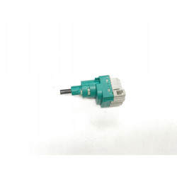Włącznik świateł STOP VOLKSWAGEN GOLF BORA OE 7L6945511