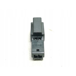 Wtyczka płaska z mechanizmem blokującym VW PASSAT OE 8W0972575