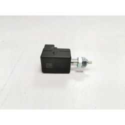 WŁĄCZNIK ŚWIATEŁ STOP HYUNDAI SANTA FE OE 93810 3KRWCQQH