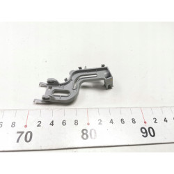 Wspornik uchwytu, drzwi lewy przód Hyundai IX20 2011- OE 82485 1P000