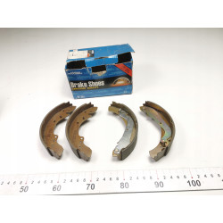 Zestaw szczęk hamulcowych tył FOMAR POLONEZ TRUCK (LUCAS) 077714/1 FO 0636