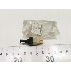 Włącznik świateł stop "3" Daewoo Lanos 1997- OE 96212027