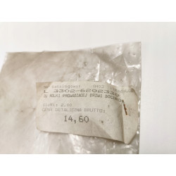 OŚ ROLKI PROWADZĄCEJ DRZWI BOCZNYCH DAEWOO FSO LUBLIN 3302-6202330